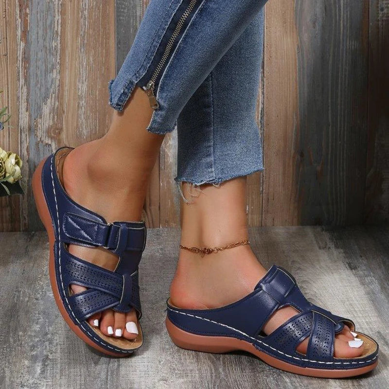 Aravelle Leather Sandals