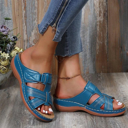 Aravelle Leather Sandals